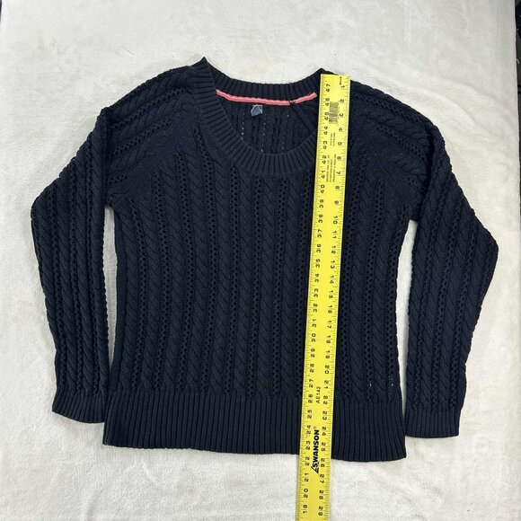 Old Navy Women’s Plus Black Cable Knit Sweater - Picture 5 of 11